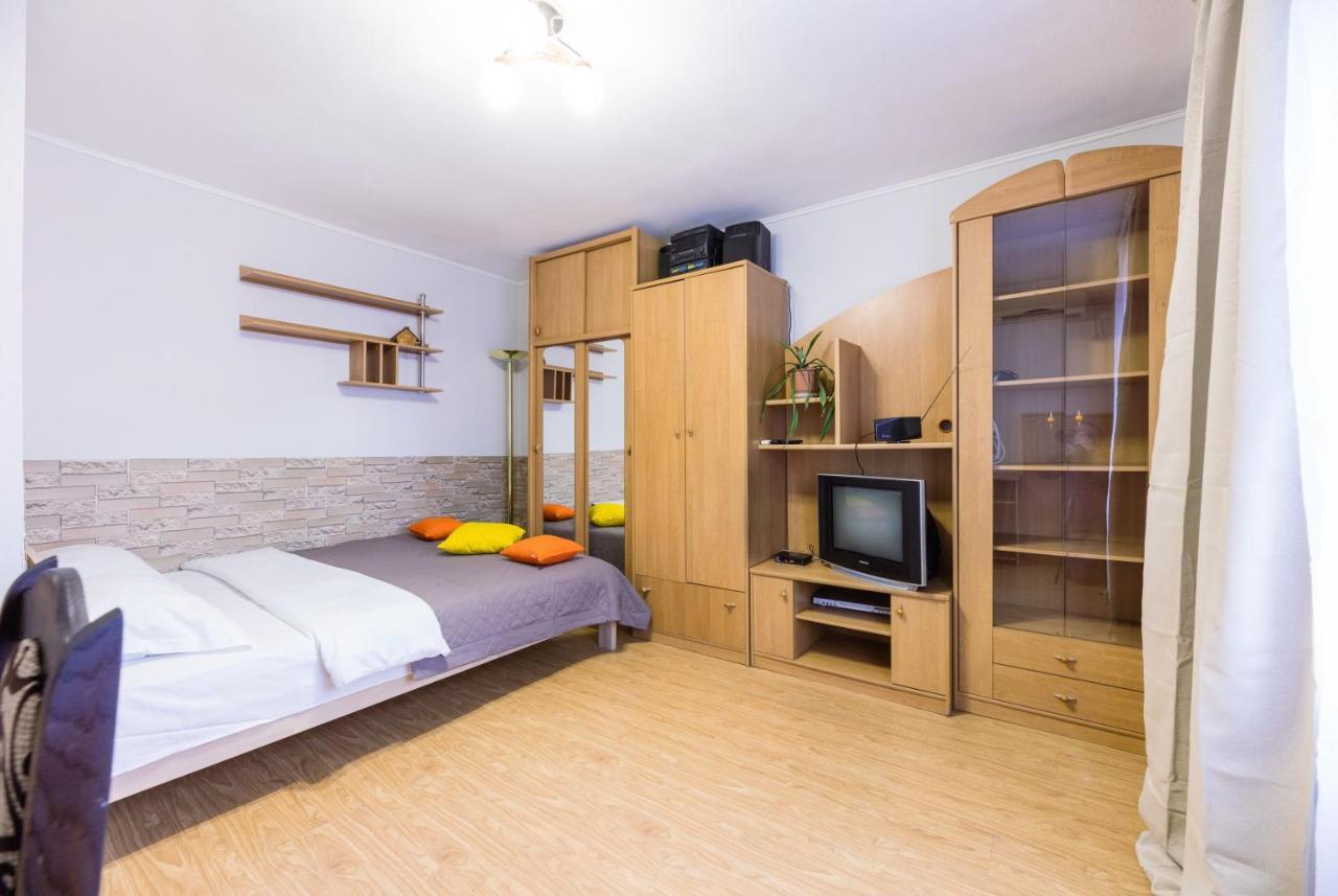 Apartments On Pechersk Kyiv Exterior photo