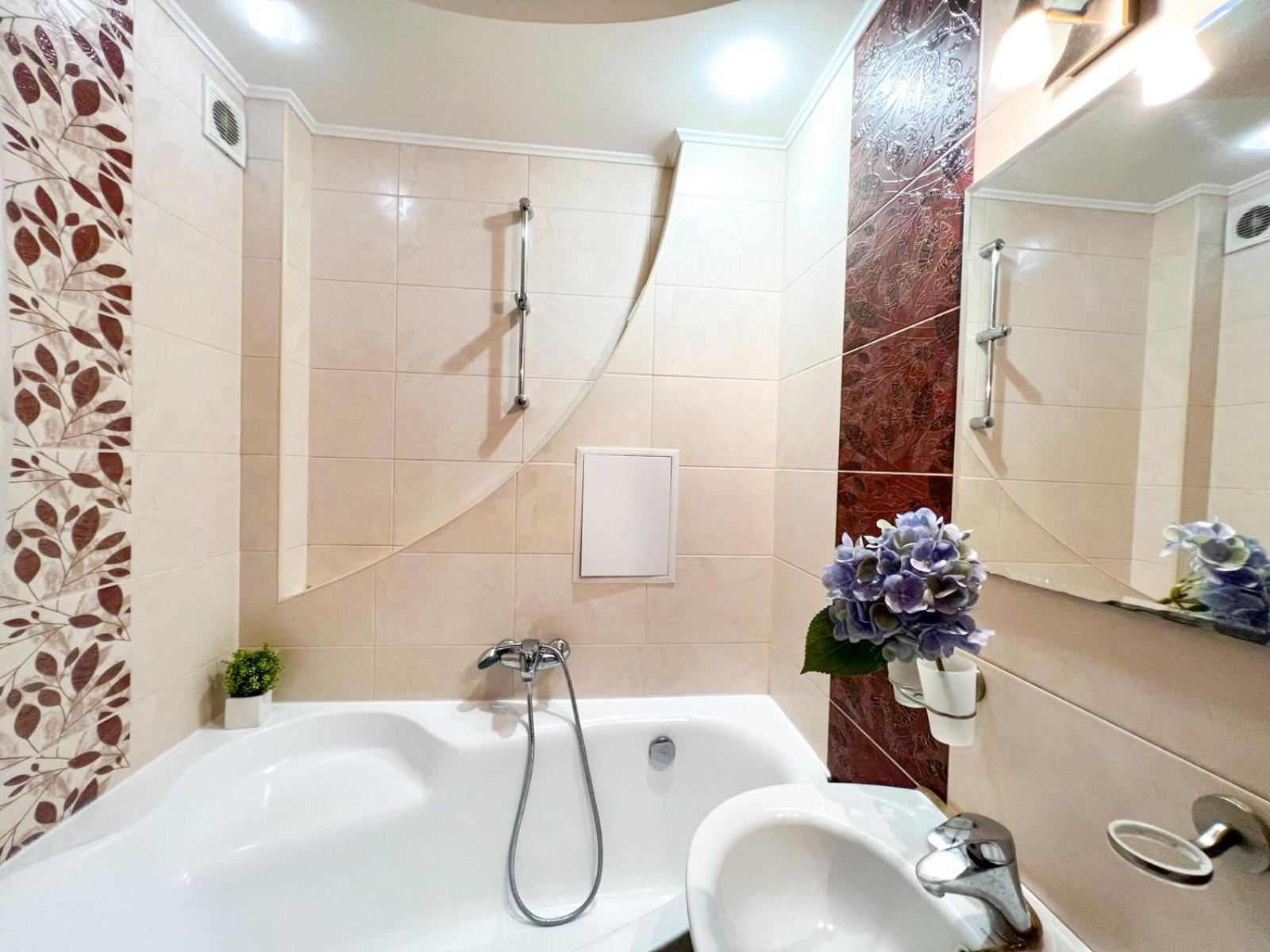 Apartments On Pechersk Kyiv Exterior photo